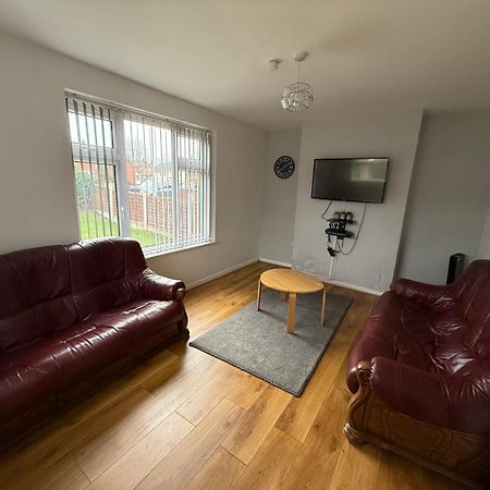 Cosy Home Near Nec, Bhx Bullring & Solihull Birmingham Bagian luar foto