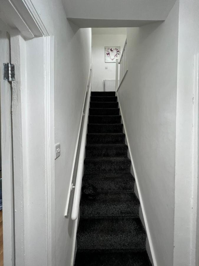 Cosy Home Near Nec, Bhx Bullring & Solihull Birmingham Bagian luar foto