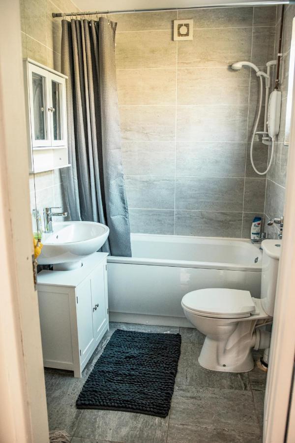 Cosy Home Near Nec, Bhx Bullring & Solihull Birmingham Bagian luar foto