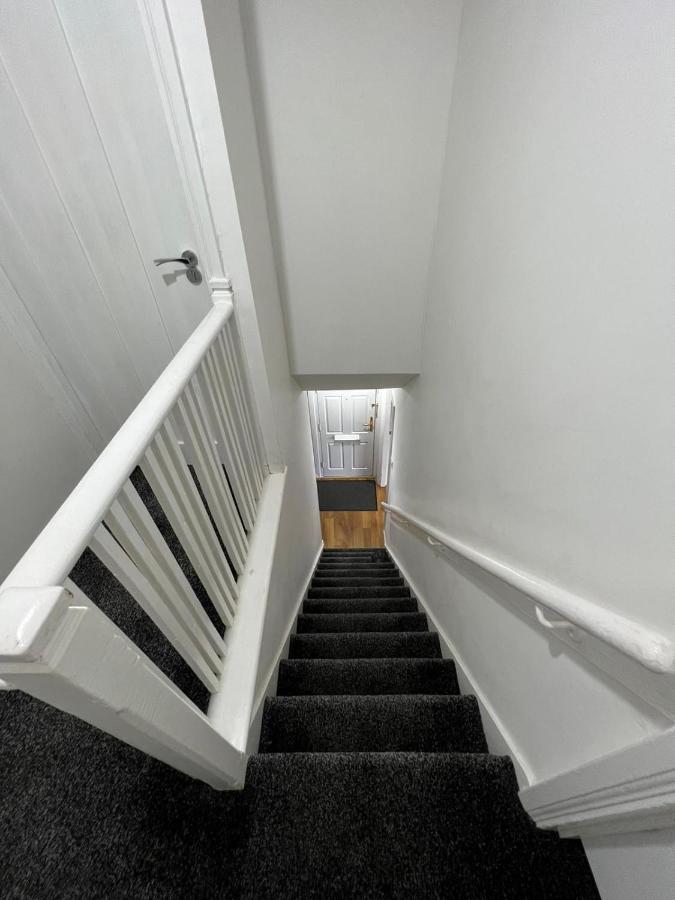 Cosy Home Near Nec, Bhx Bullring & Solihull Birmingham Bagian luar foto